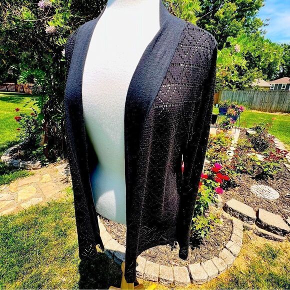 Maria Gabrielle  Black Eyelet Open Cardigan size XL - Picture 4 of 9